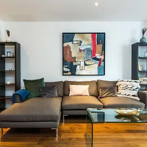 For 4 In The Heart Of Shoreditch Apartment London